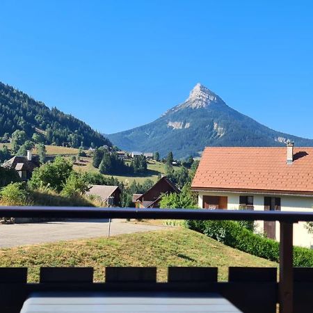 Апартаменты Le Bois Joli En Chartreuse Сен-Пьер-де-Шартрёз Экстерьер фото