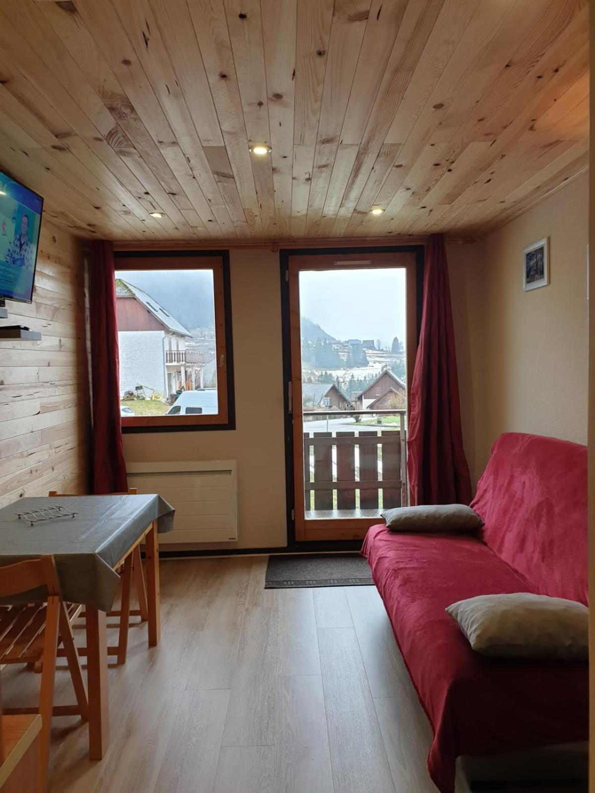Апартаменты Le Bois Joli En Chartreuse Сен-Пьер-де-Шартрёз Экстерьер фото