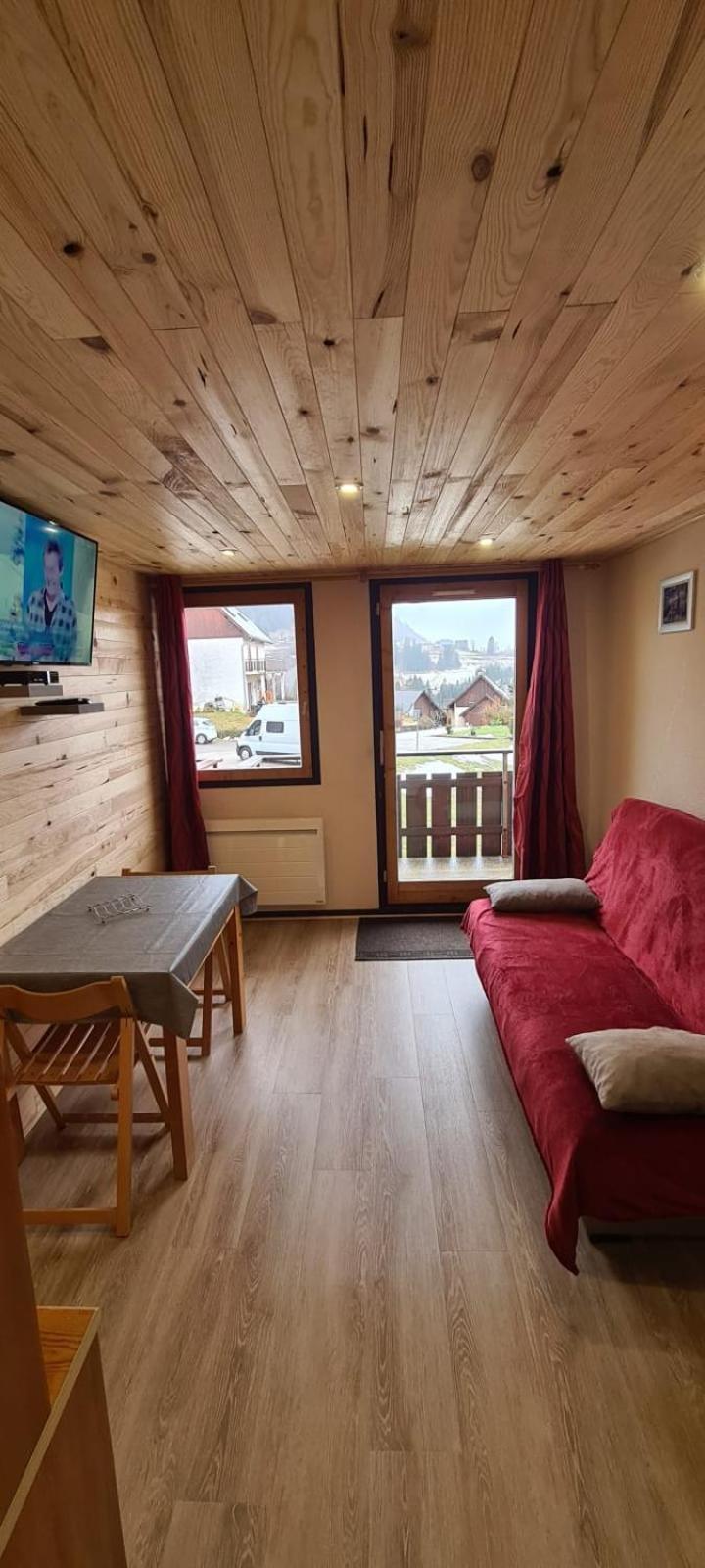 Апартаменты Le Bois Joli En Chartreuse Сен-Пьер-де-Шартрёз Экстерьер фото